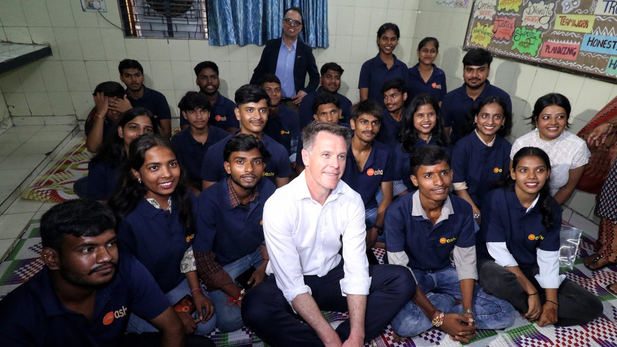 NSW Premier Chris Minns visits health centre in New Delhi