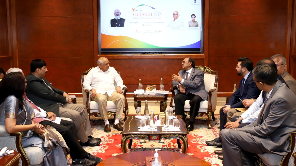 DCM Shriram chairman meets Gujarat CM at VGGS 2027 curtain raiser