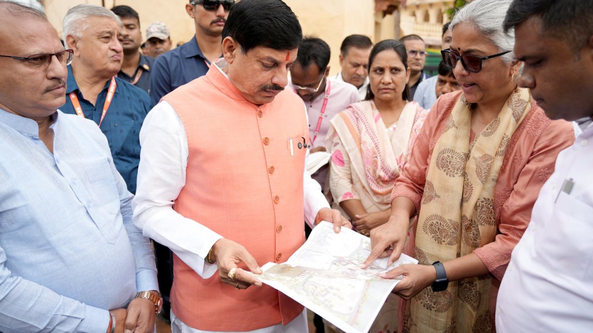 MP CM Yadav inspects Orchha Ramraja Temple site