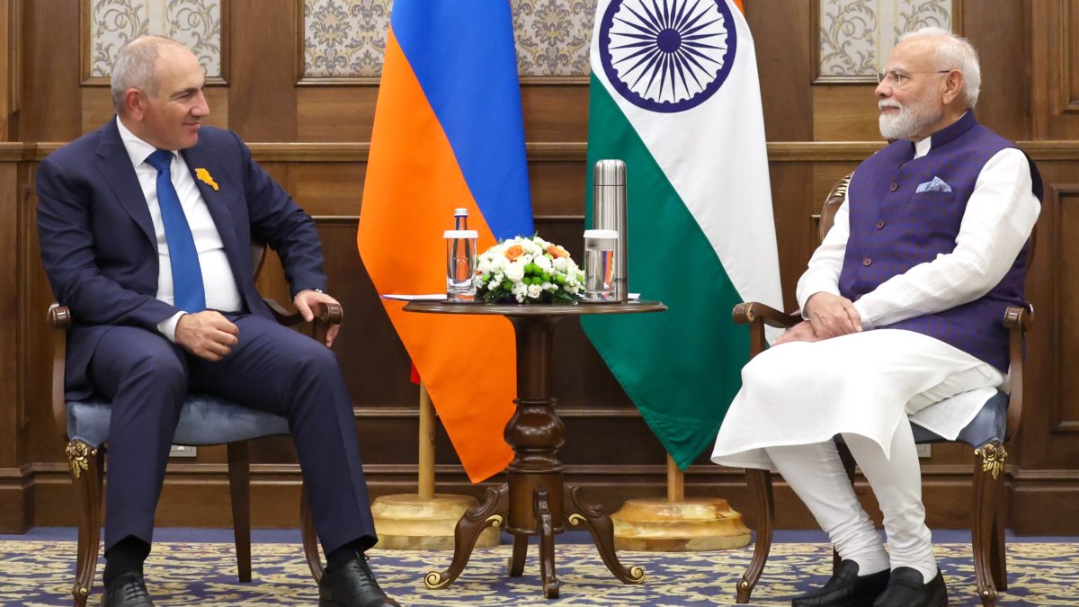 Modi meets Armenian PM on SCO Summit sidelines