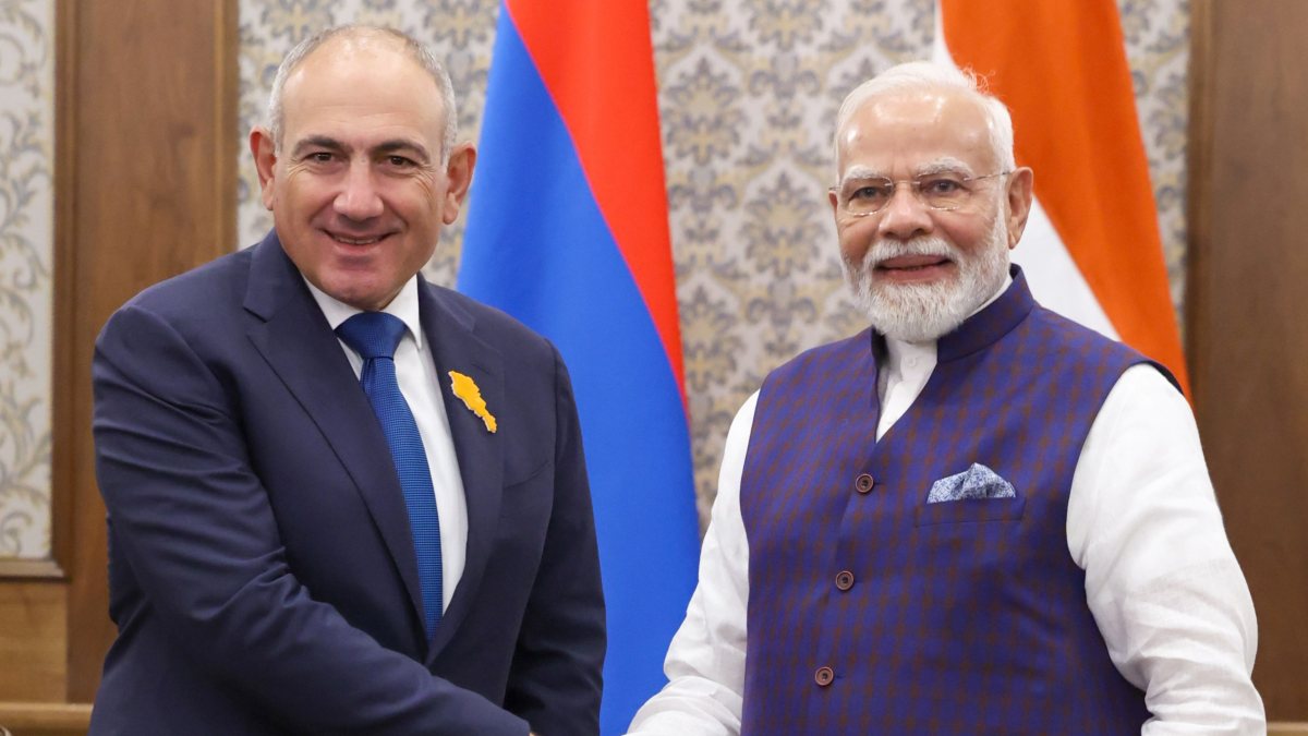 Modi meets Armenian PM on SCO Summit sidelines