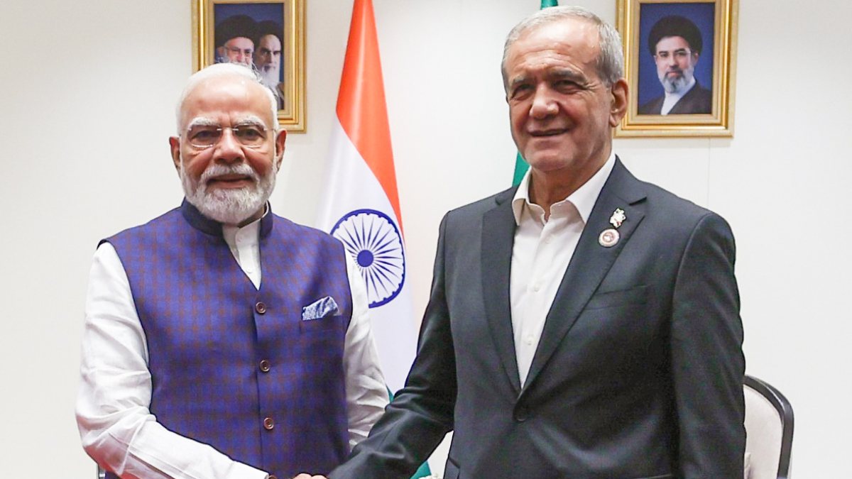 Modi meets Iranian President on SCO sidelines