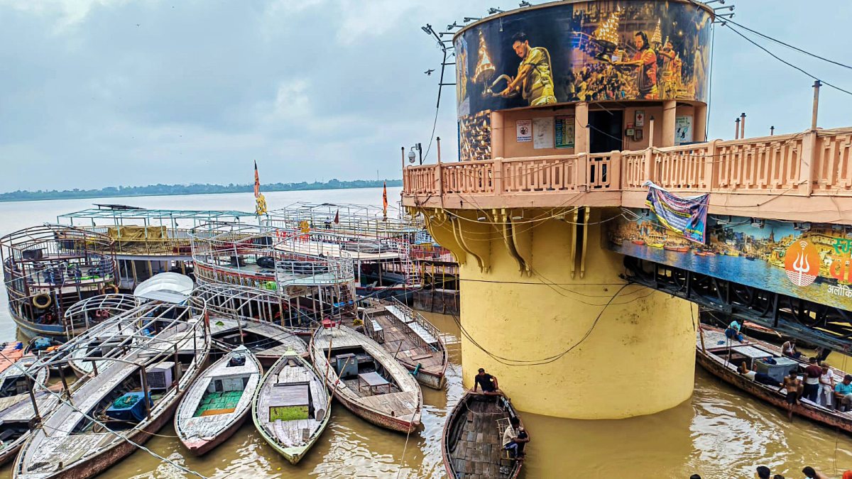 Rising Ganga waters leave boats stranded at Varanasi ghat