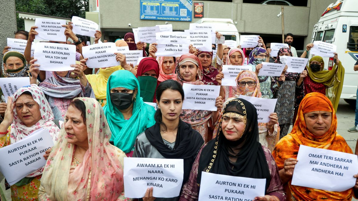 Apni Party women's wing protests in Srinagar over issues