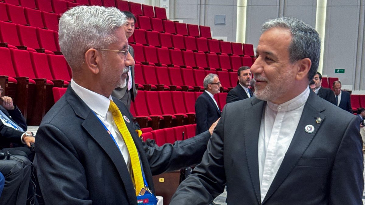 Jaishankar meets Iranian FM on SCO Summit sidelines in Bishkek