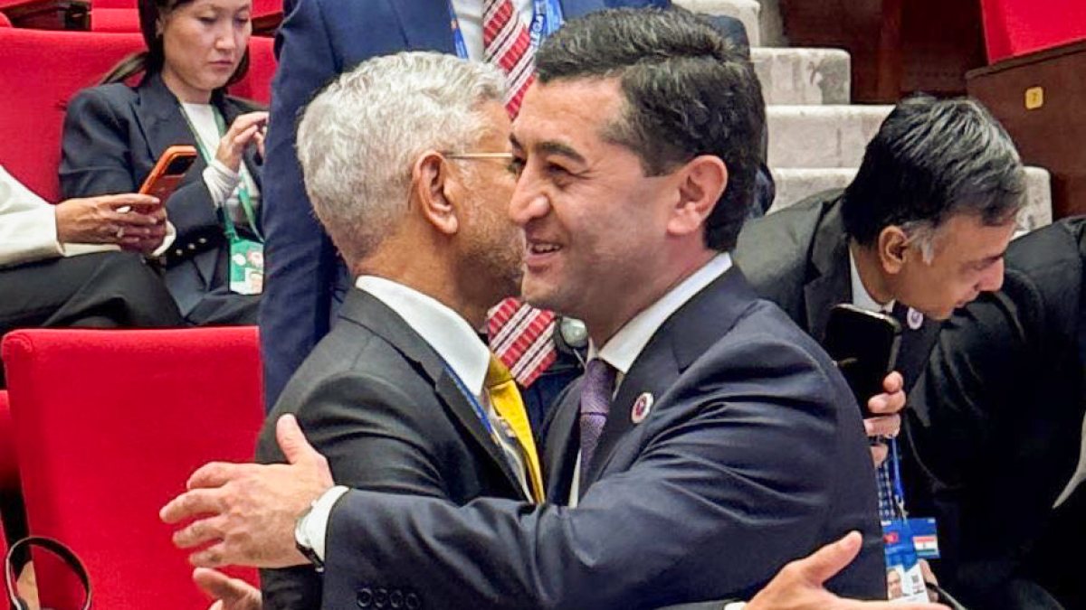 Jaishankar meets Uzbekistan FM on SCO Summit sidelines