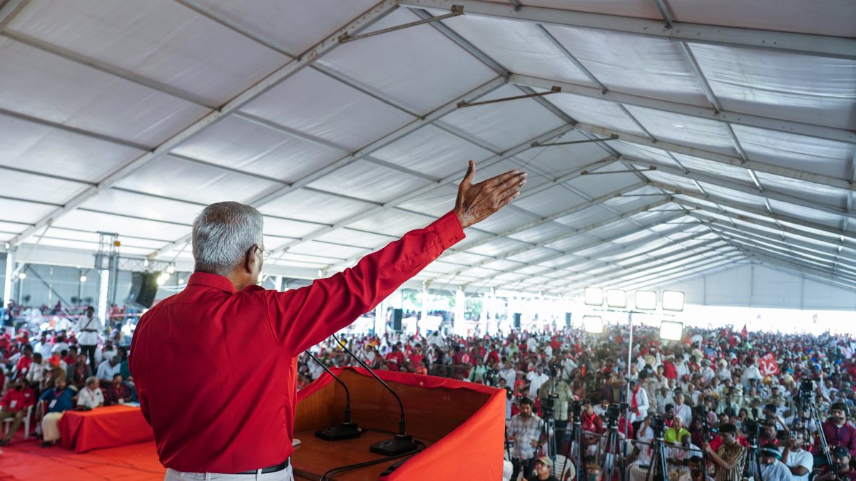 CPI's D Raja leads Badlaav rally at Ramlila Maidan