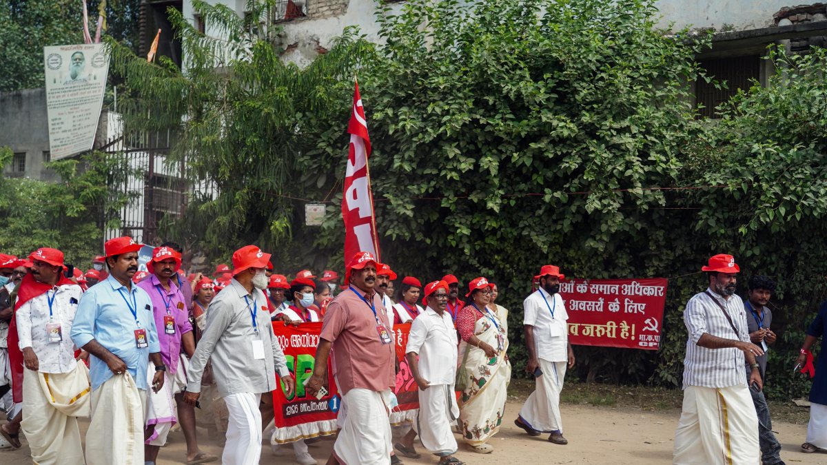 CPI holds 'Badlaav Zaroori Hai' rally at Ramlila Maidan in Delhi