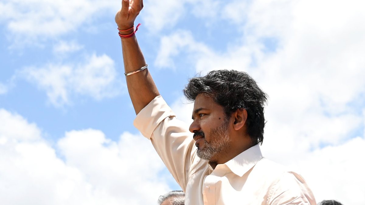 Tamil Nadu CM opens Stanley Reservoir sluice gates for irrigation