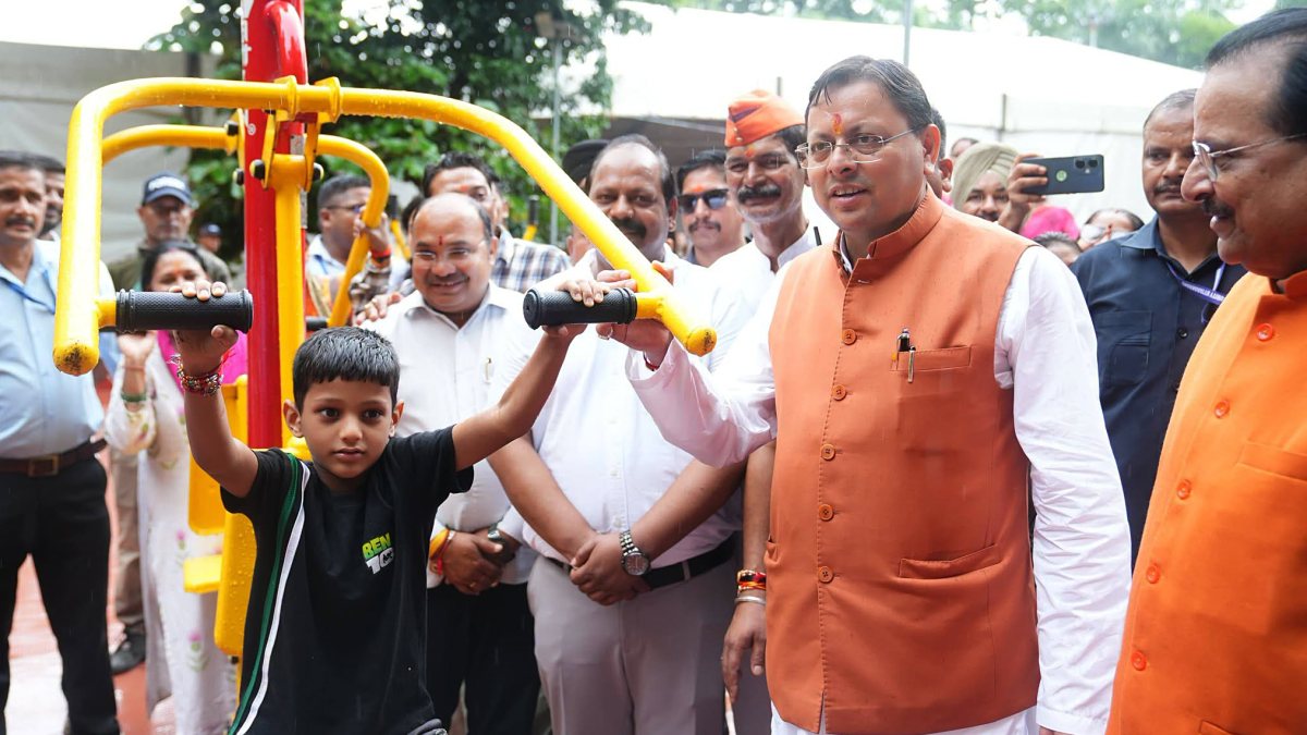 Uttarakhand CM inaugurates Oxygen Park in Khatima