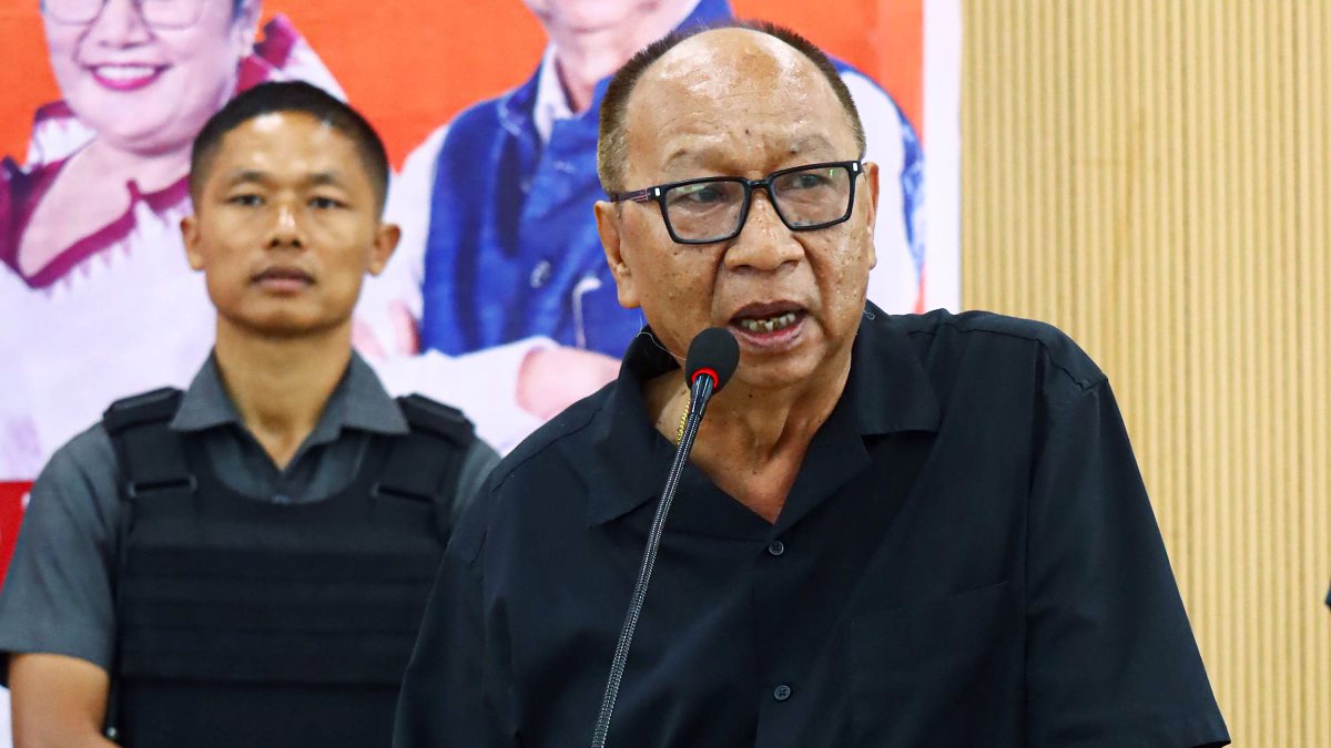 Manipur CM addresses reception at BJP office in Imphal