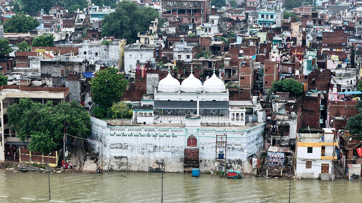 Sangam area inundated as Ganga, Yamuna waters rise in Prayagraj
