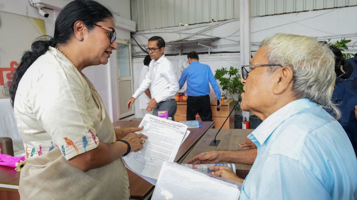 Delhi CM Rekha Gupta addresses public grievances at Jan Sunwai session