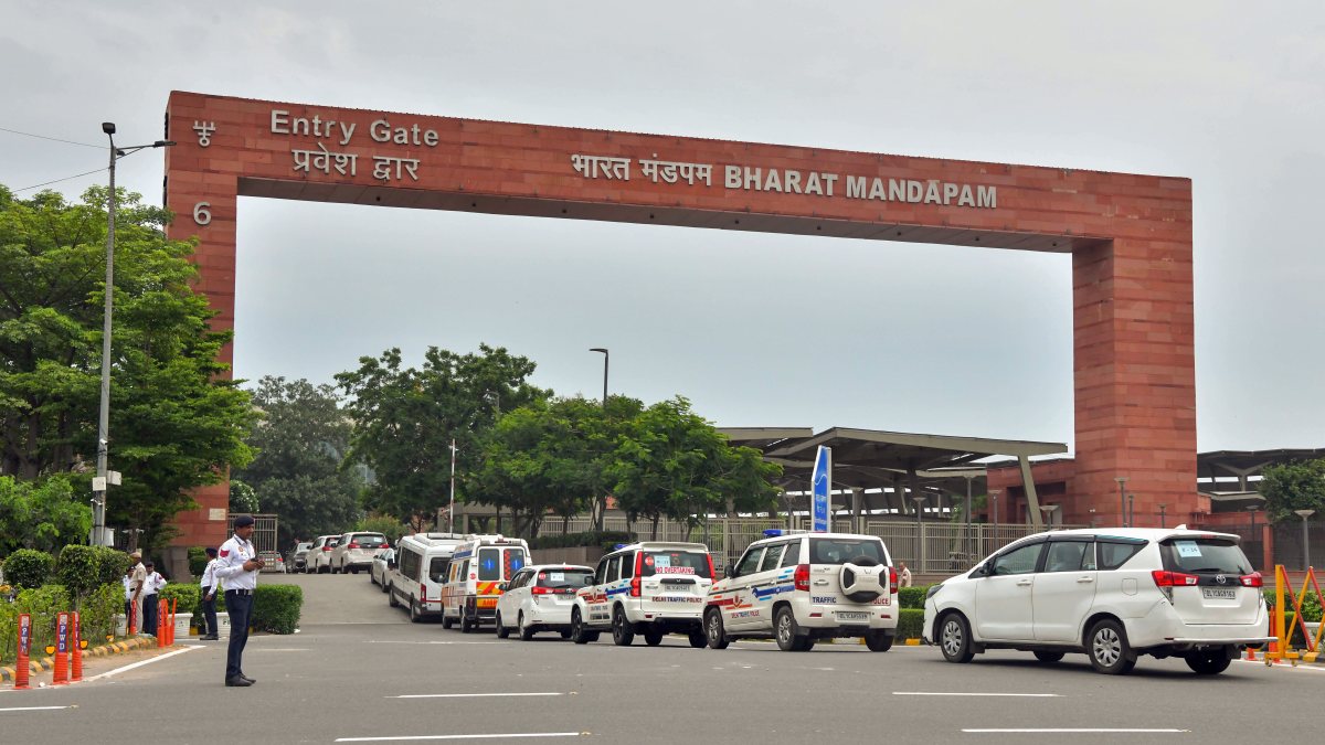 Delhi Traffic Police rehearses full cavalcade for BRICS Summit
