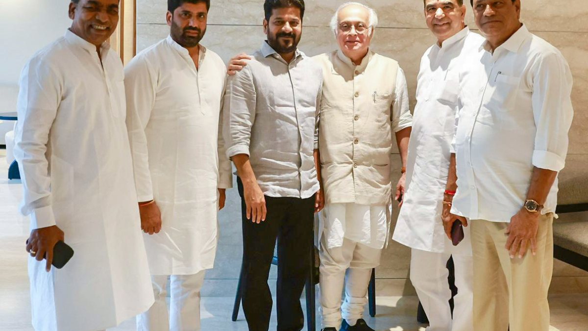 Revanth Reddy meets Jairam Ramesh in New Delhi