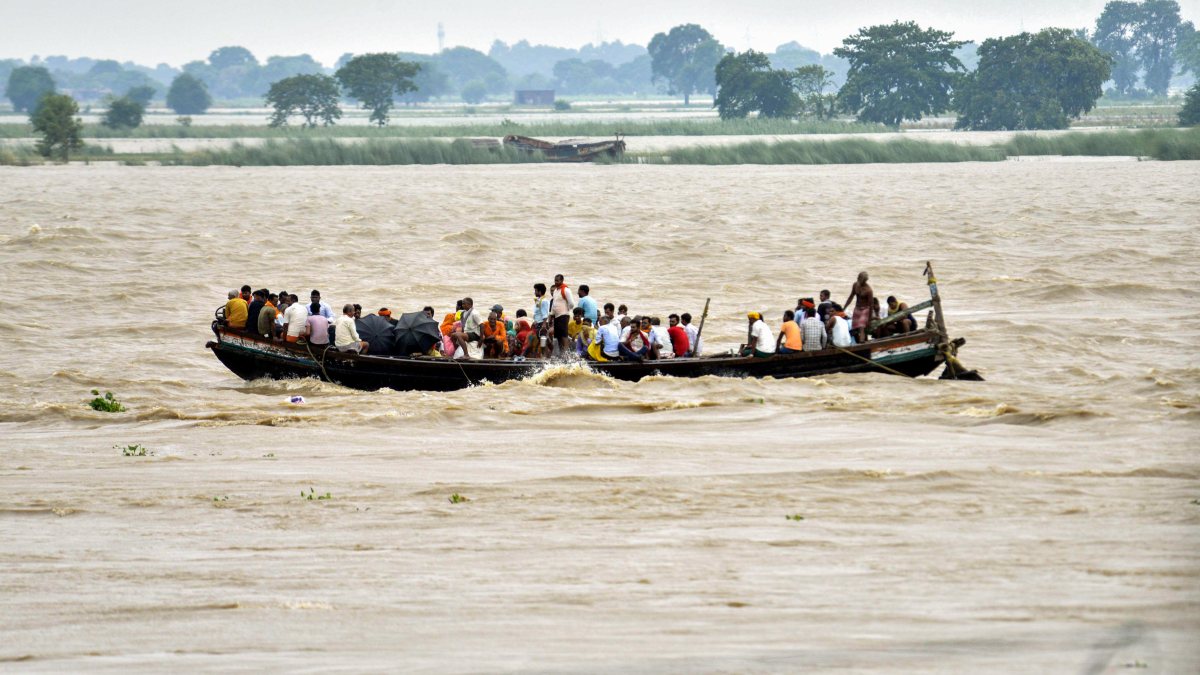 Boat rescues in Patna as Ganga waters flood low-lying areas