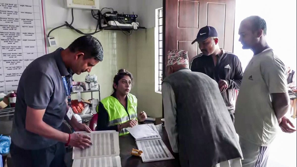 Nepal flood victims receive medical aid in Nuwakot