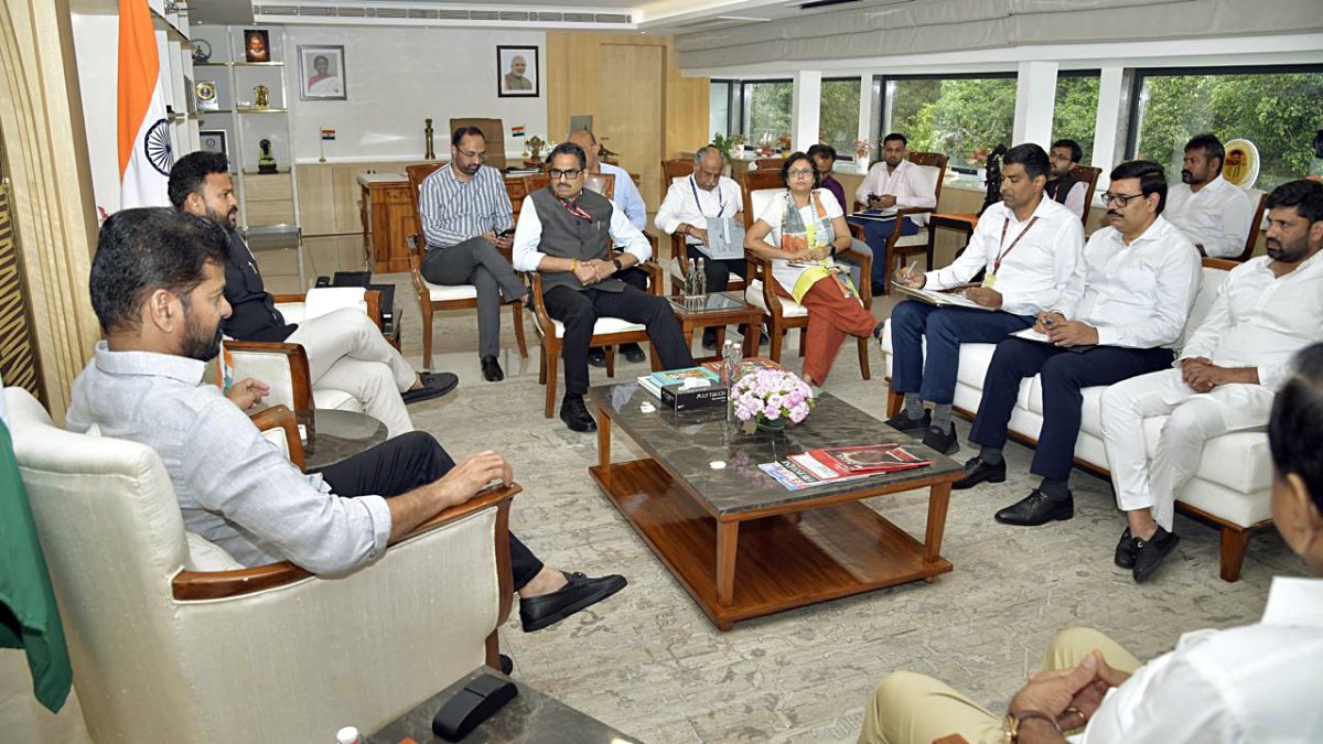 Telangana CM Revanth Reddy meets Civil Aviation Minister in Delhi