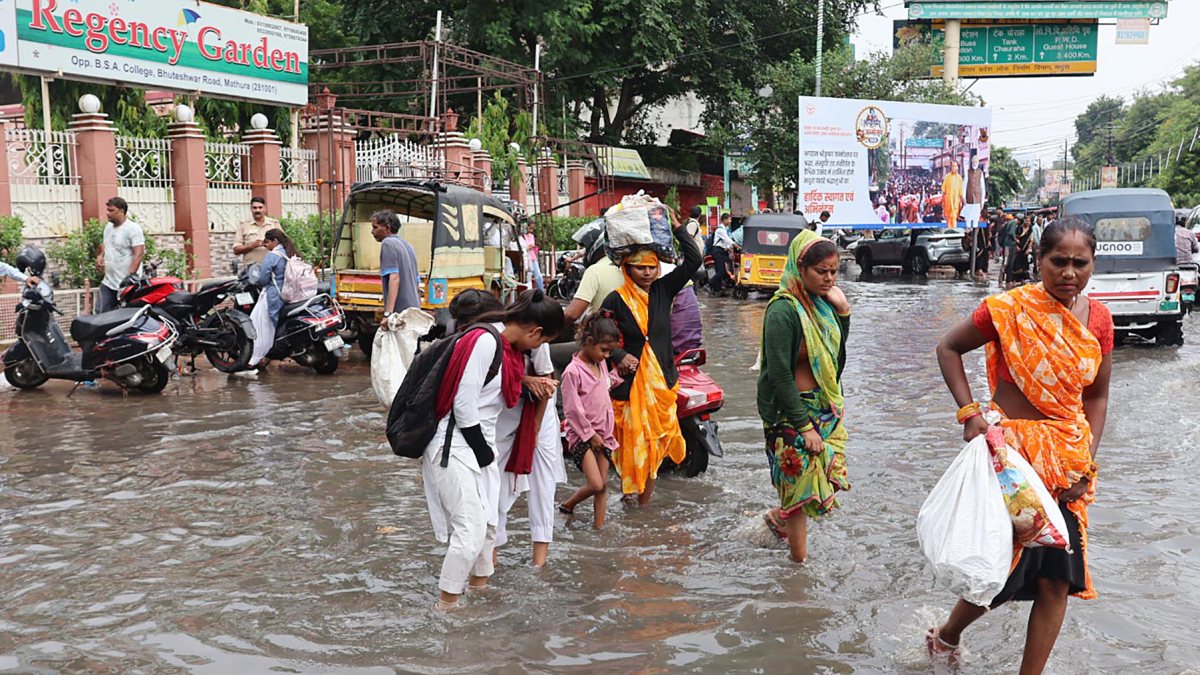 Heavy rains flood streets in Mathura