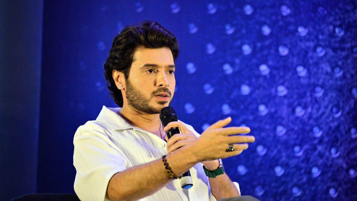 Divyendu Sharma promotes Mirzapur at Ahmedabad press meet