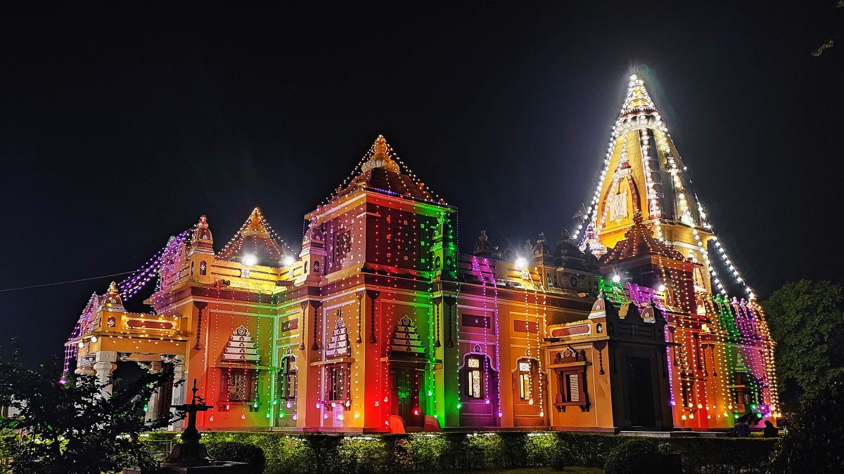 Bhopal temple lit up for Janmashtami eve