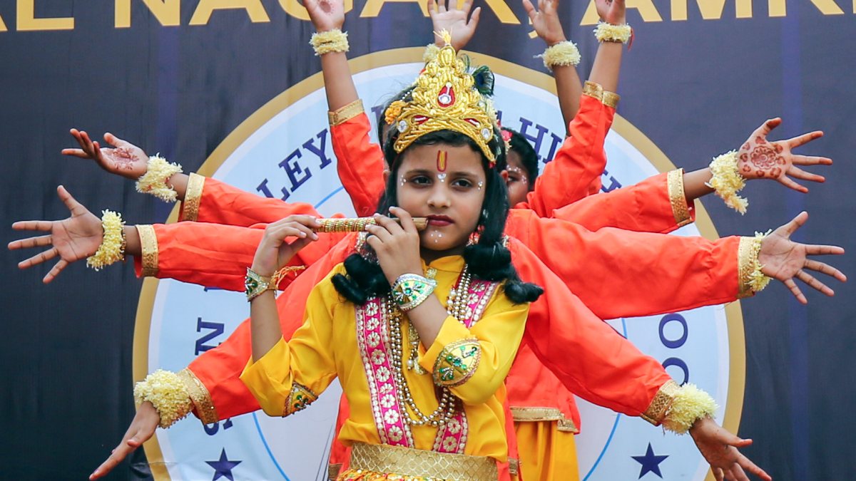 Amritsar school kids celebrate Janmashtami in colourful attire