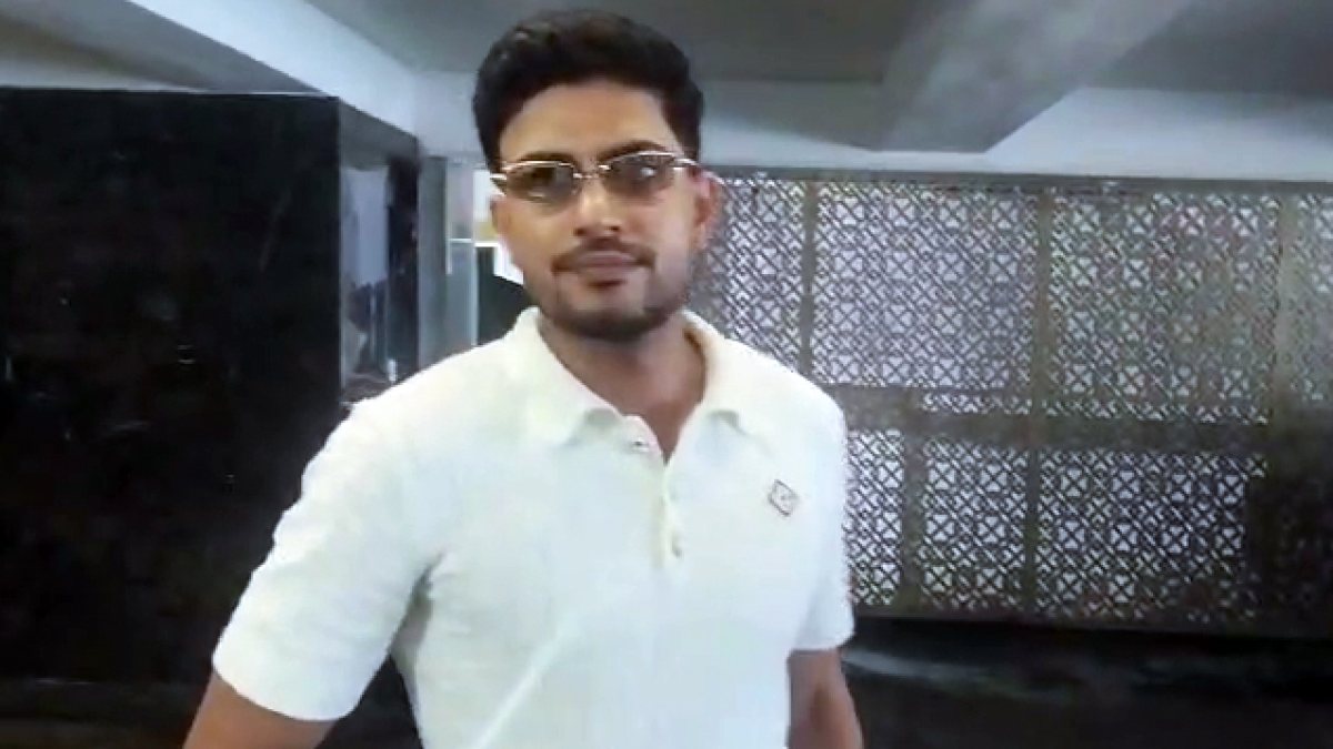 Shubman Gill arrives for BCCI review meeting in Mumbai