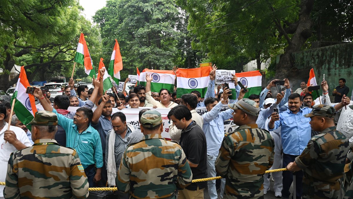Delhi auto, taxi drivers protest for fare hike at Civil Lines