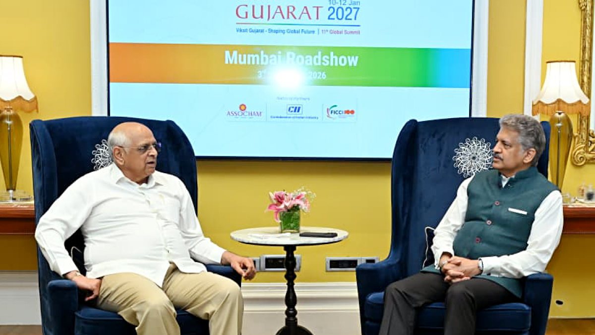 Mahindra chairman meets Gujarat CM at Vibrant Gujarat roadshow