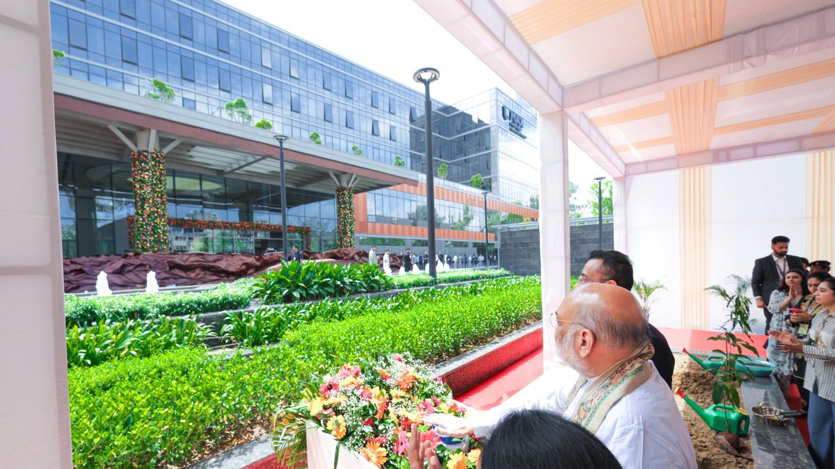 Amit Shah inaugurates new Max hospital building in Delhi