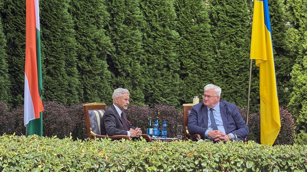 Jaishankar meets Ukraine's foreign minister in Kyiv