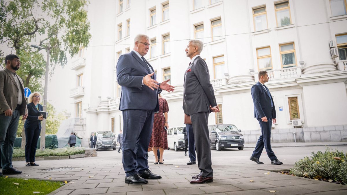 Jaishankar meets Ukrainian counterpart in Kyiv