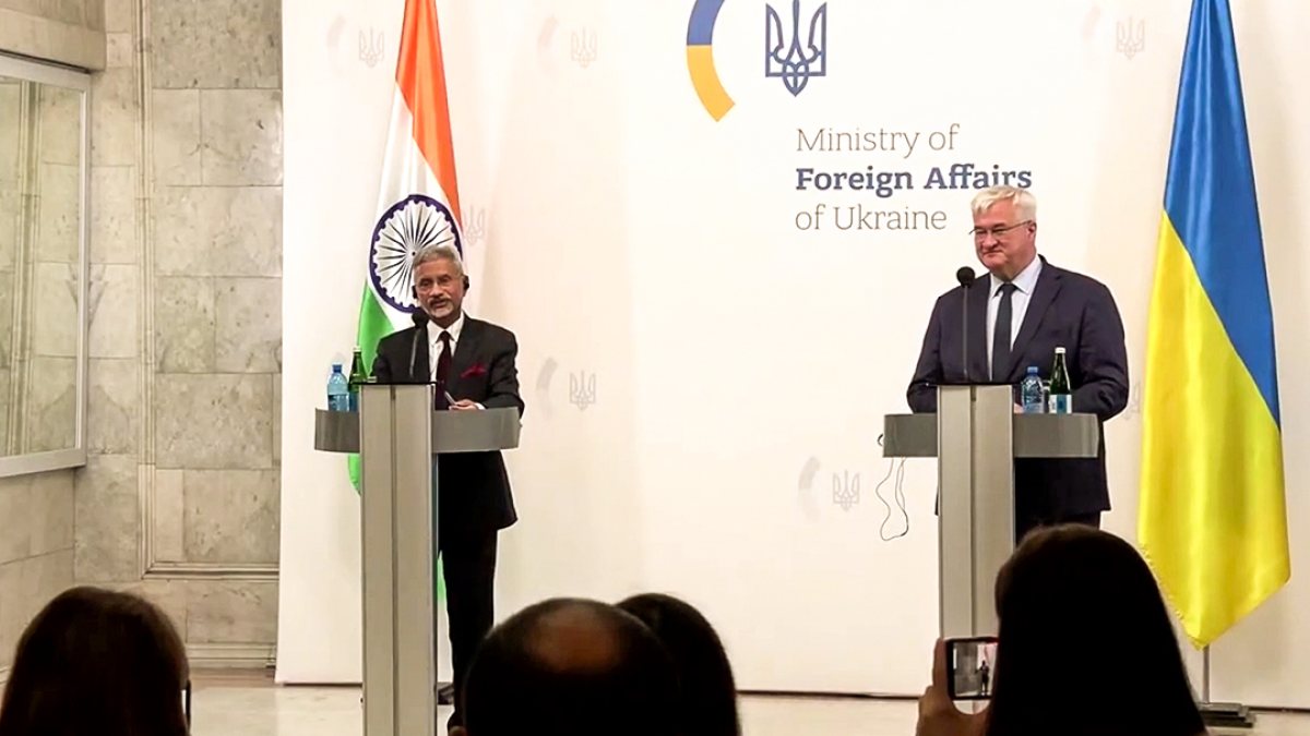 Jaishankar addresses press conference in Kyiv