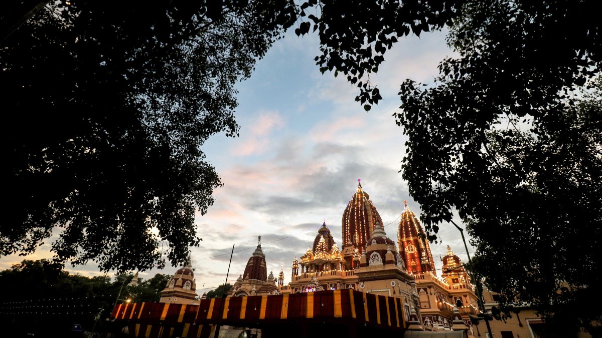 Illuminated Birla Mandir glows on Janmashtami eve in Delhi