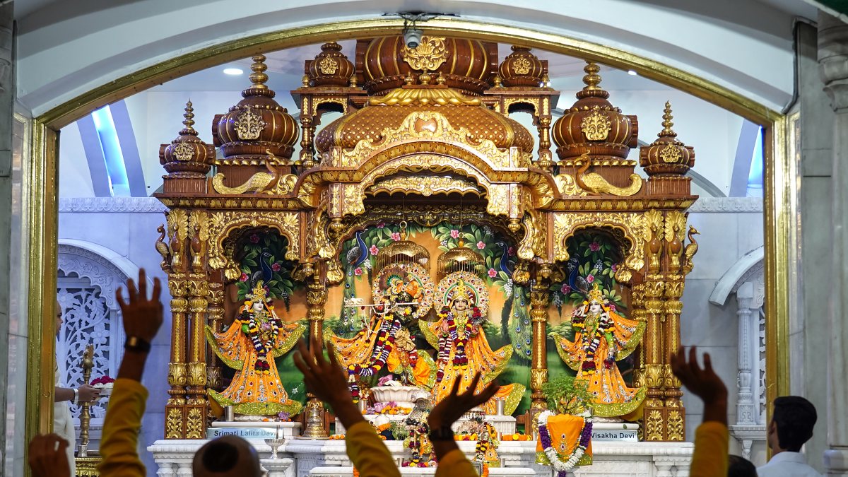 Radhe-Krishna idols adorned at ISKCON temple on Janmashtami eve