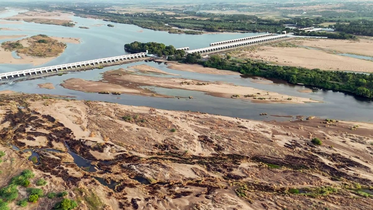 Drone visuals show dry Cauvery riverbed at Mukkombu Dam