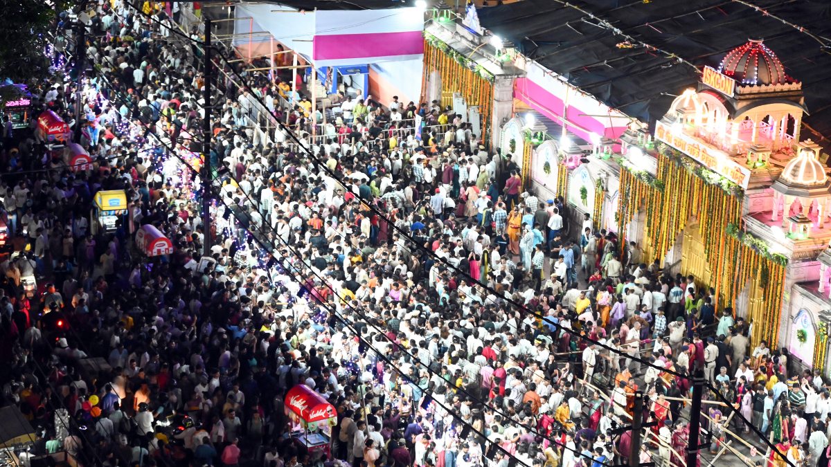 Devotees throng Patna ISKCON temple for Janmashtami