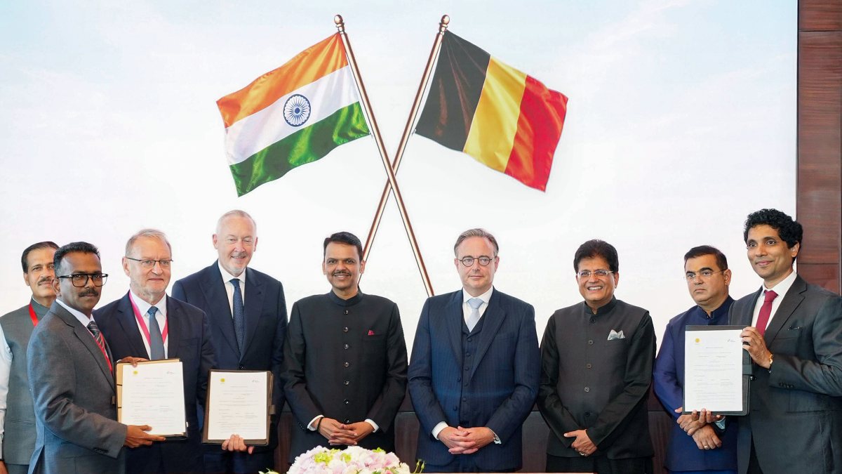 Belgium PM, Goyal, Fadnavis at Maharashtra MoU signing