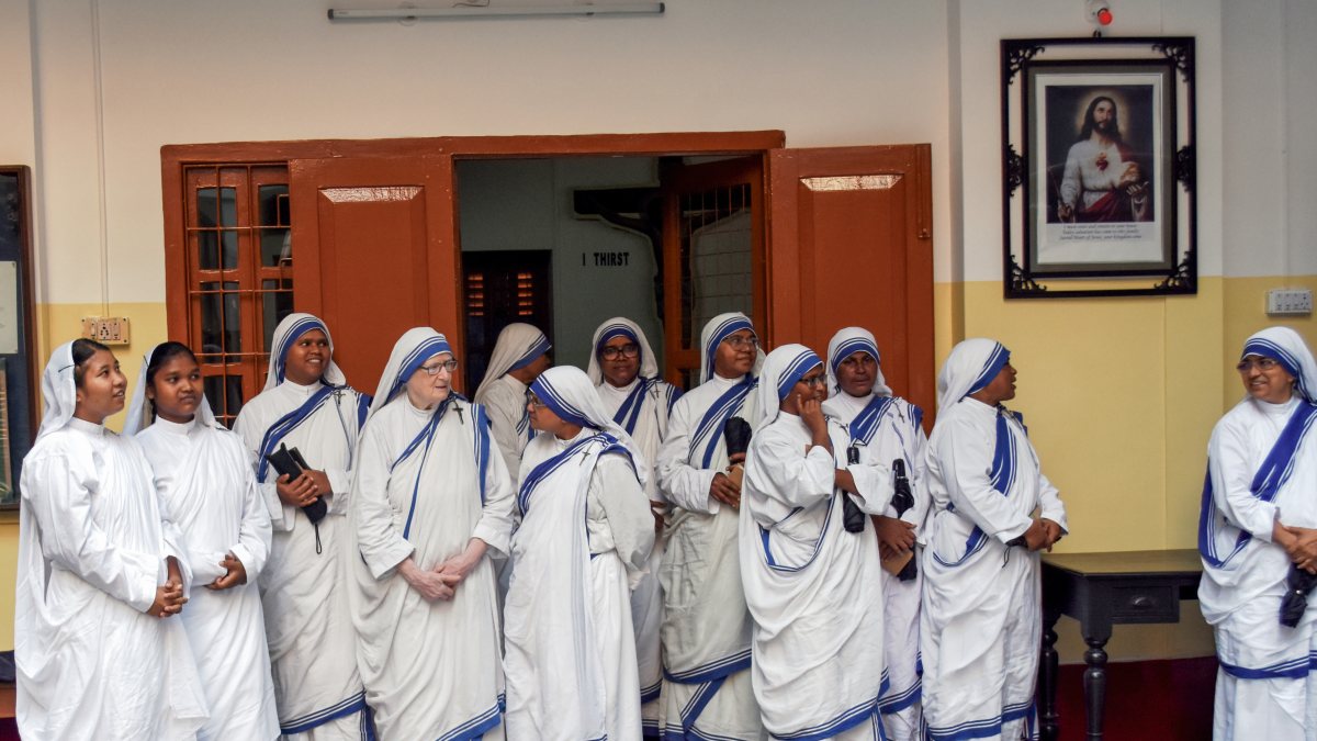 Nuns pay homage to Mother Teresa on death anniversary in Kolkata