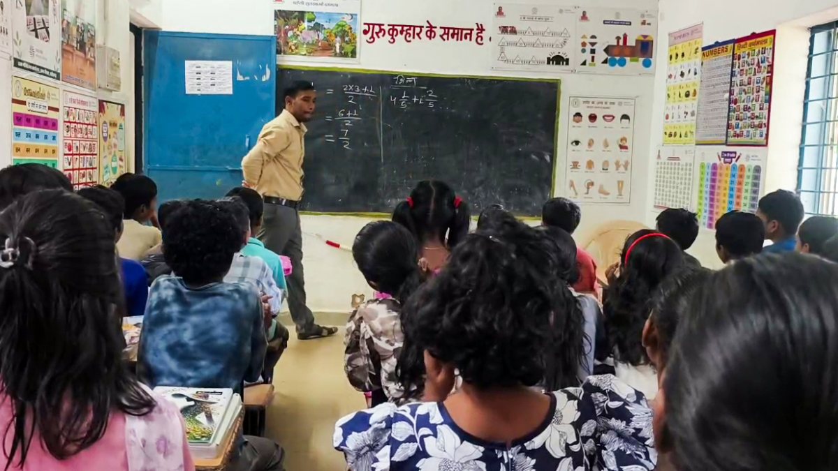 Chhattisgarh teachers run free 'Super-30' style classes for poor students