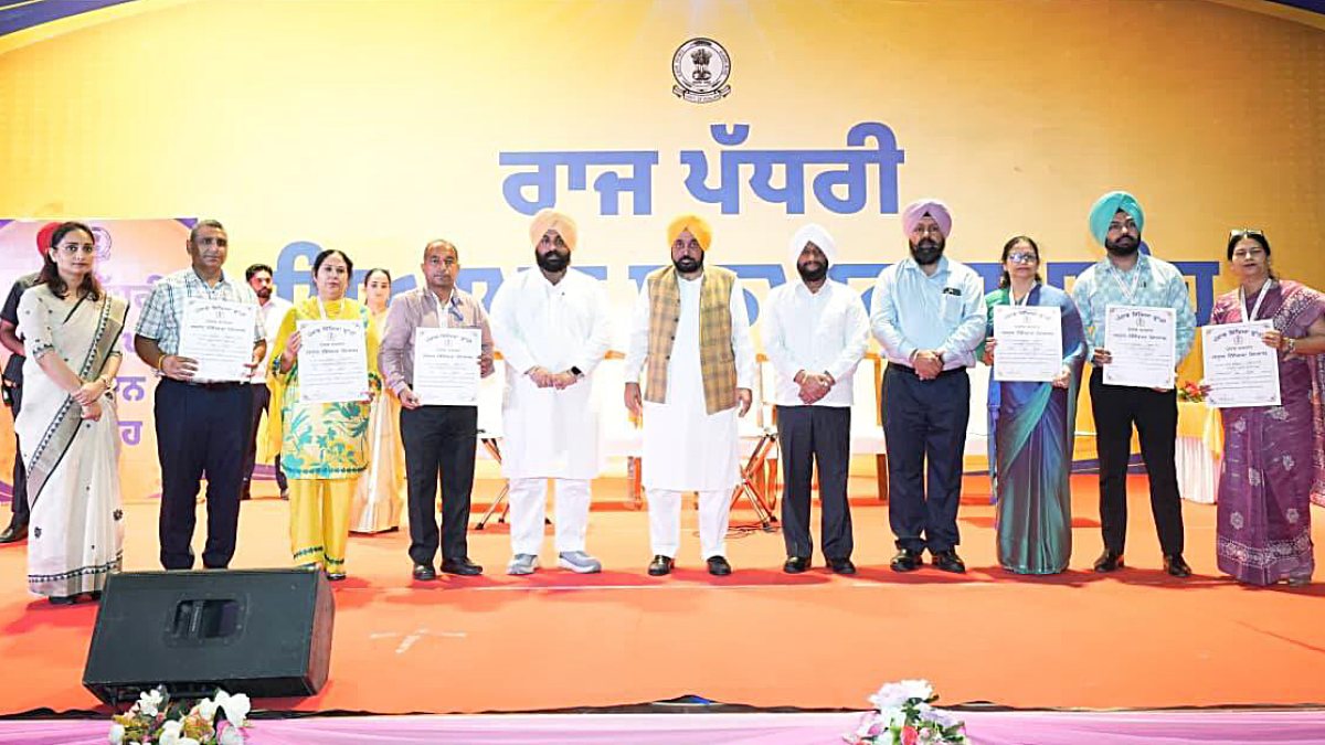 Punjab CM joins Teachers' Day celebrations in Mohali