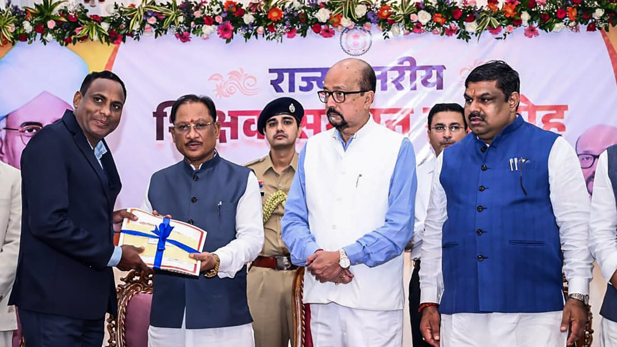Chhattisgarh CM honours teachers at state-level Teachers' Day event