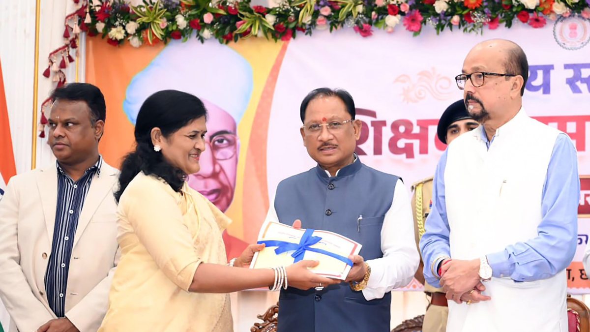 Chhattisgarh CM honours teachers at state-level Teachers' Day event