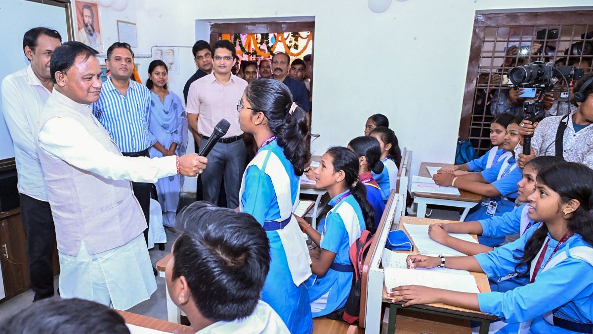 Odisha CM interacts with students at Teachers' Day event in Cuttack