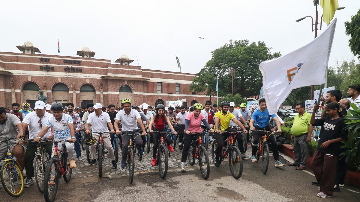 Fit India cycle event marks Teachers' Day in Delhi