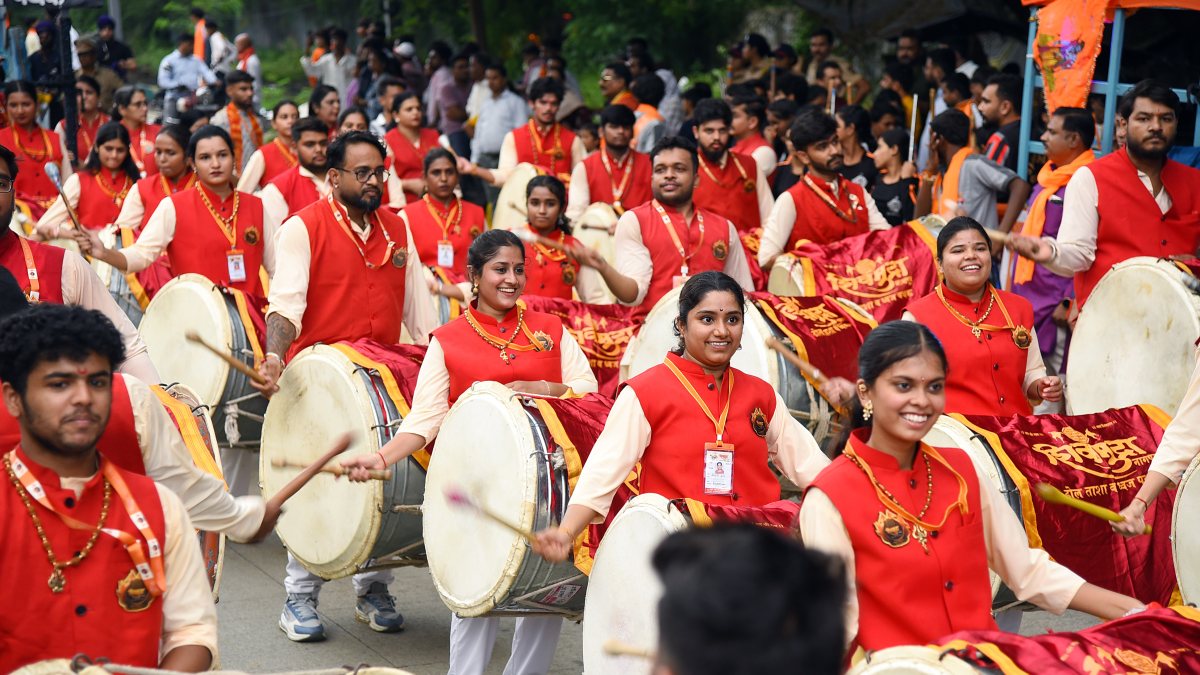 Nagpur VHP holds Janmashtami procession with drum beats