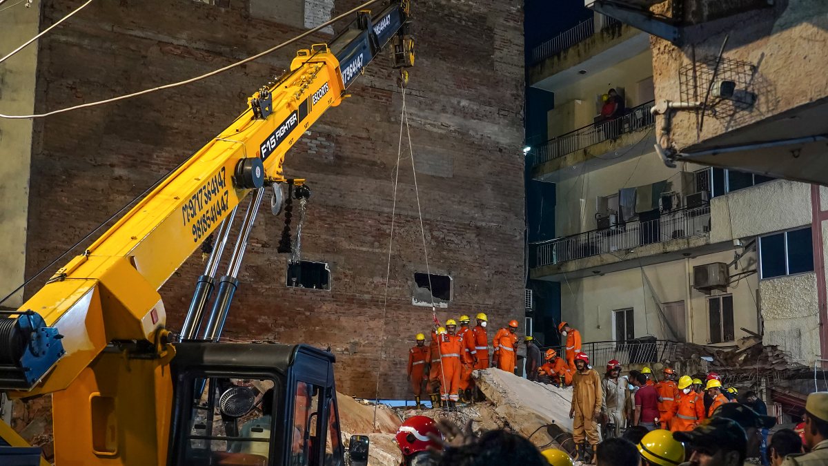 Rescue ops continue after Delhi building collapse kills three