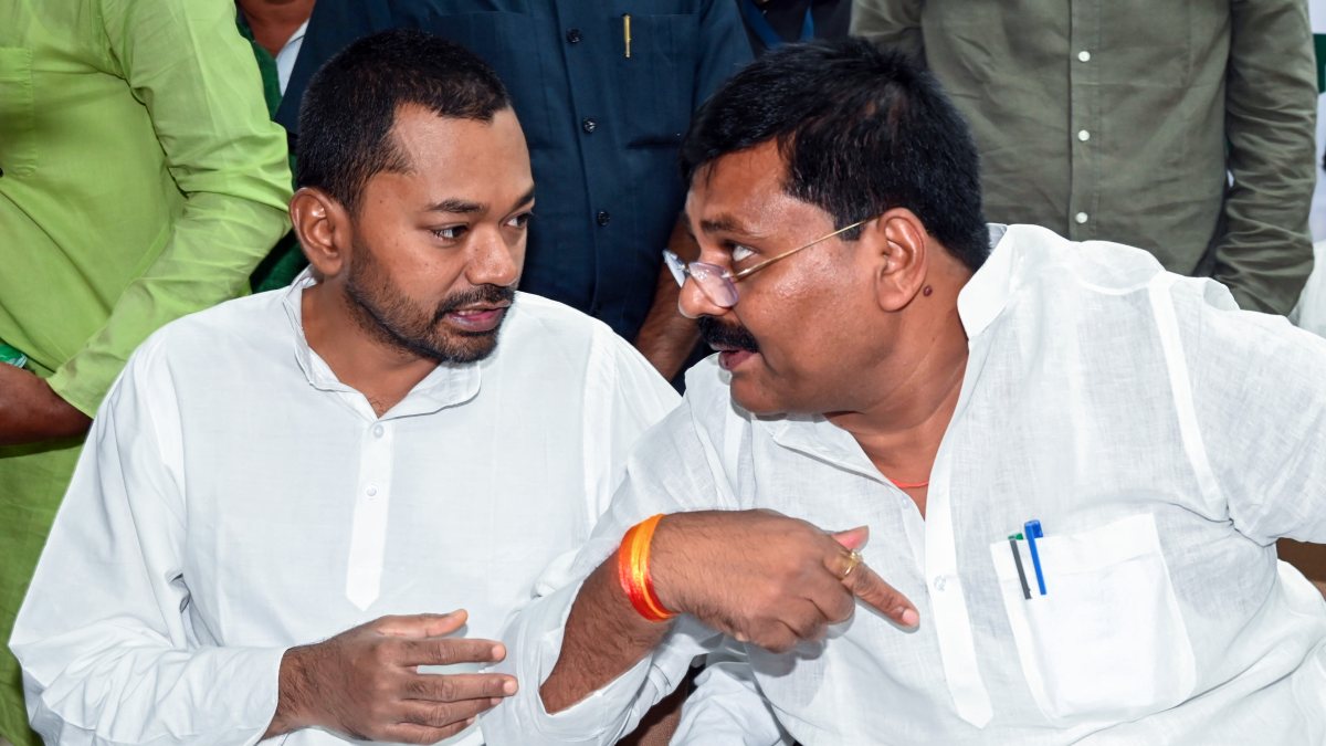 Bihar minister joins JDU event honouring Ramphal Mandal