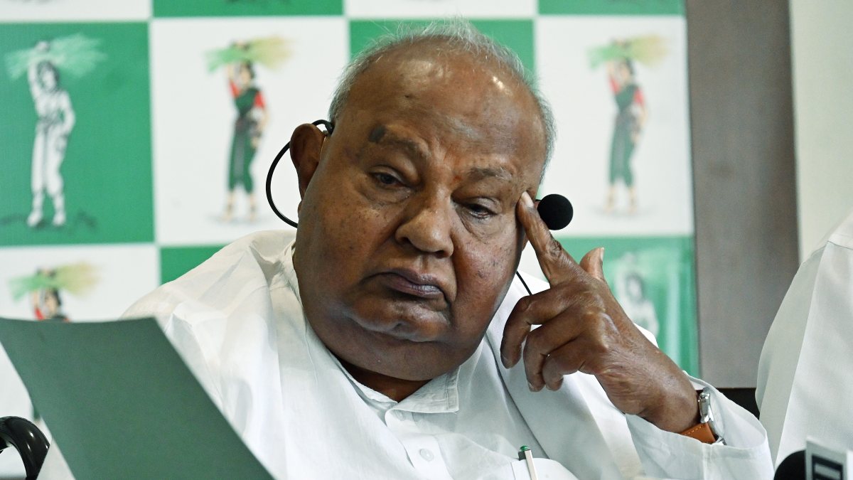 HD Devegowda addresses media on NICE road issue