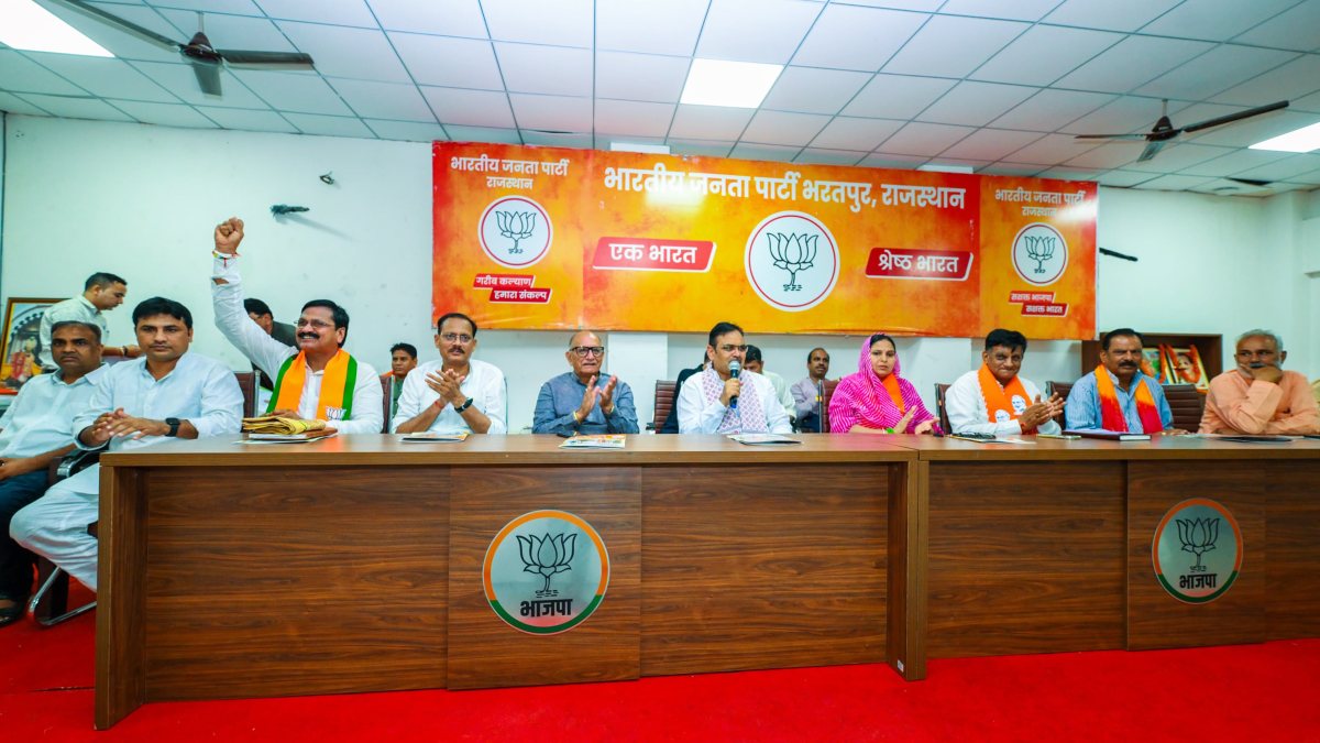 Rajasthan CM chairs BJP meet ahead of Bharatpur civic polls